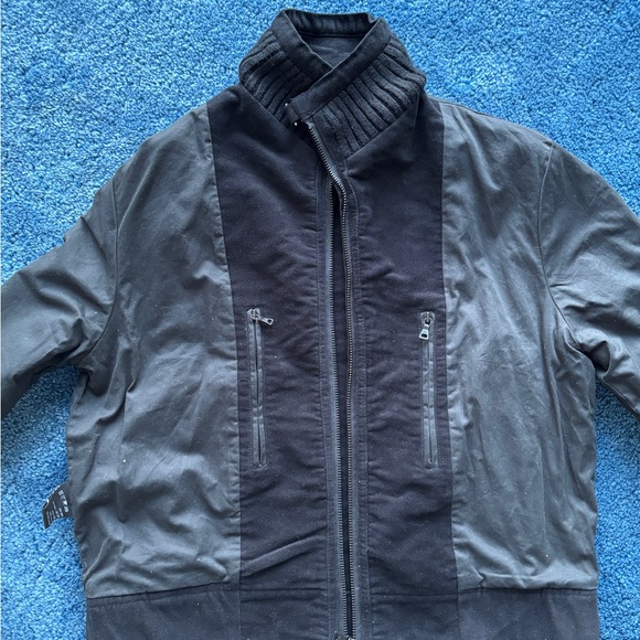 Men's Black Jacket - Picture 8 of 9